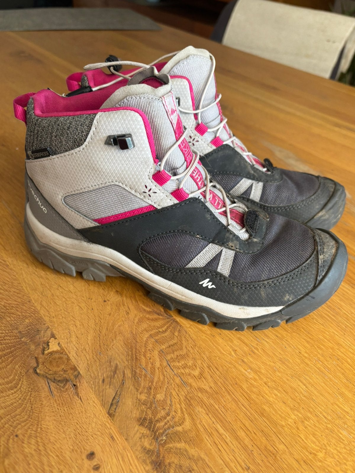 Wandelschoenen, Ophalen of Verzenden, Zo goed als nieuw, Schoenen