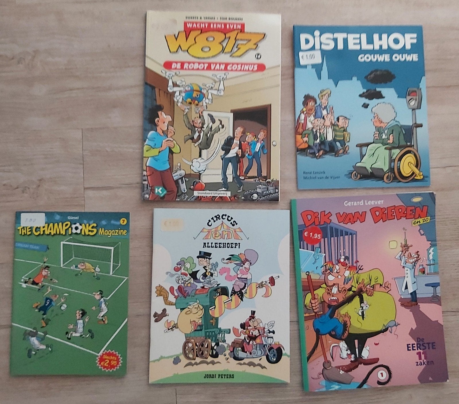 Te koop: 5 grappige stripboeken, Boeken, Stripboeken, Gelezen, Meerdere stripboeken, Ophalen of Verzenden