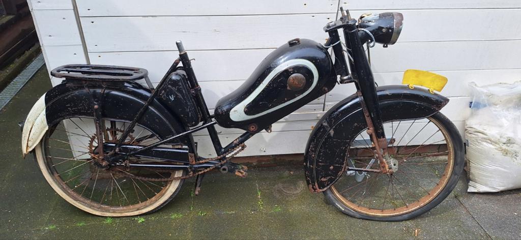 Te Koop. Kaptein Robuust frame. Bouwjaar 1960, Fietsen en Brommers, Brommeronderdelen | Oldtimers, Ophalen, Gebruikt, Frame, Overige merken