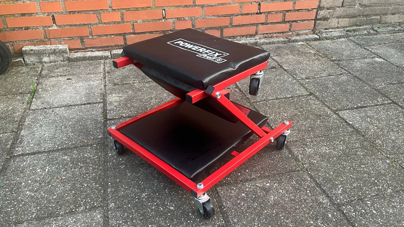 Powerfix 2-in-1 werkplaatskruk en ligkar garage kruk stoel, Auto diversen, Ophalen of Verzenden, Gebruikt