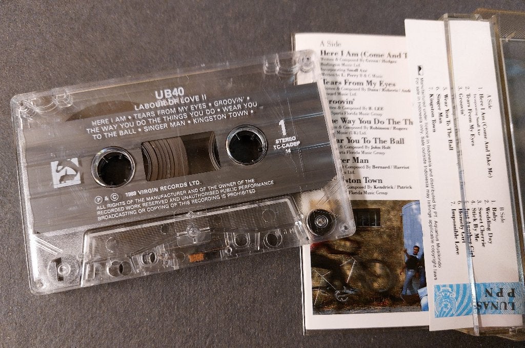 UB40 CASSETTE Indonesie Labour Of Love UB 40 Zeldzaam !, Gebruikt, Verzenden, UB40, 1 bandje