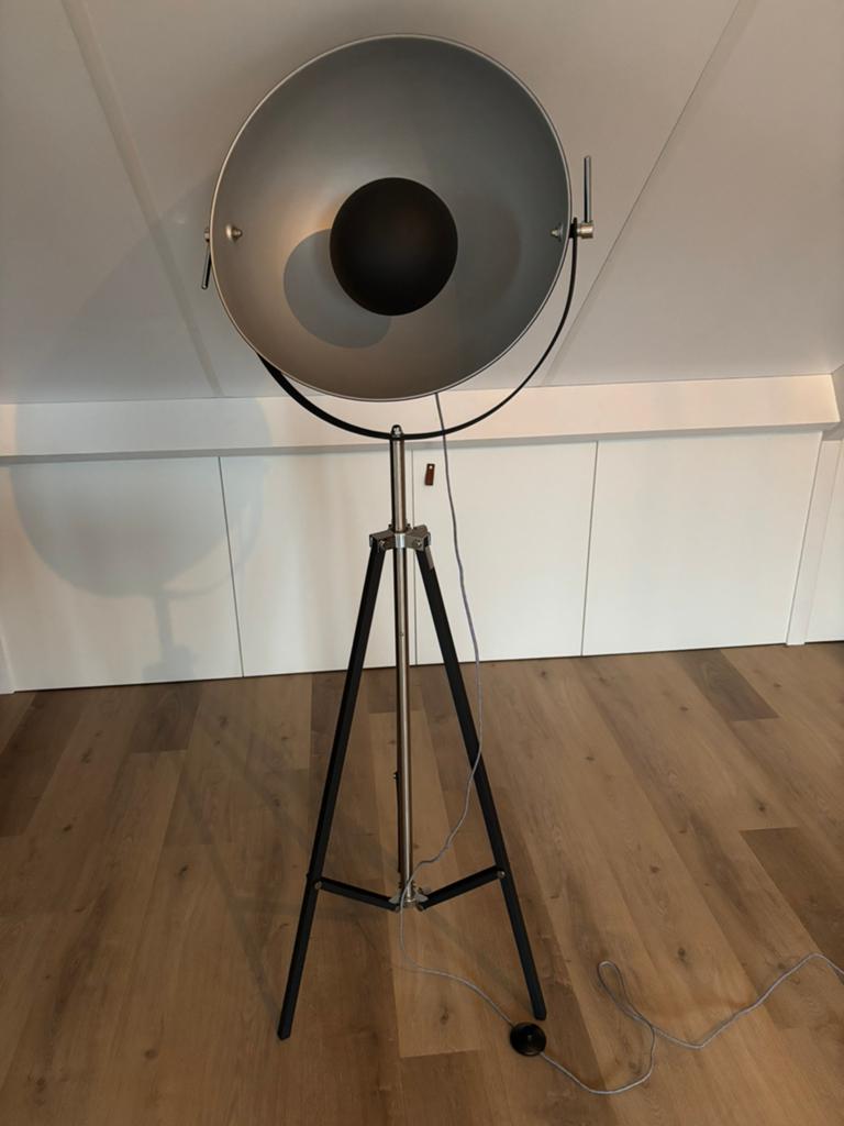 Zwarte staande lamp, Ophalen, Zo goed als nieuw, Minder dan 100 cm