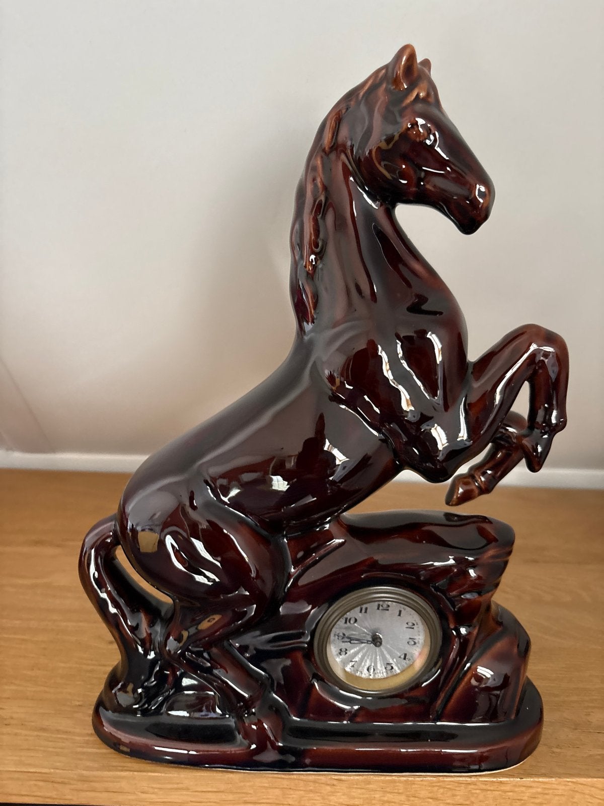 Antiek Porseleinen Stijgerend Paard met Uurwerk, Antiek en Kunst, Ophalen of Verzenden