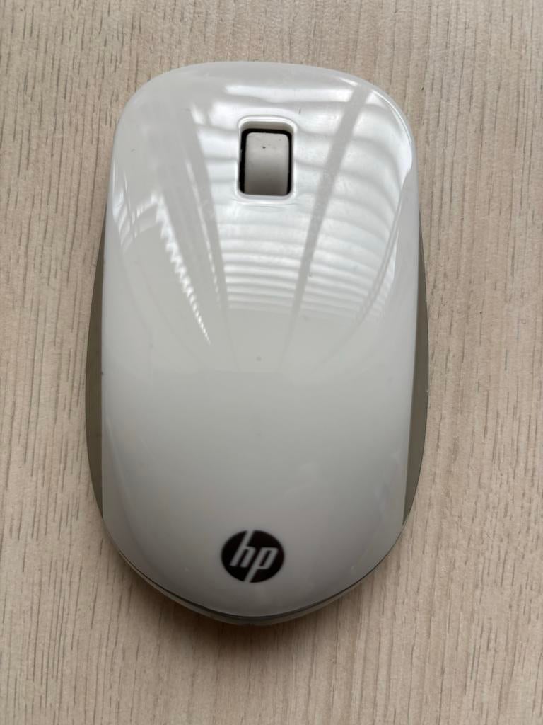 HP Bluetooth Muis Z5000 - Draadloos en Compact, Rechtshandig, Muis, Ophalen of Verzenden, Zo goed als nieuw