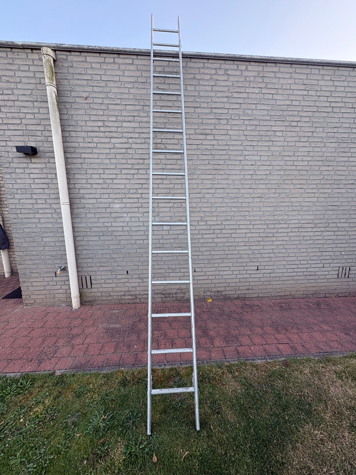 Lange aluminium ladder - 420 cm lengte, Ophalen, Gebruikt, Ladder, 4 meter of meer