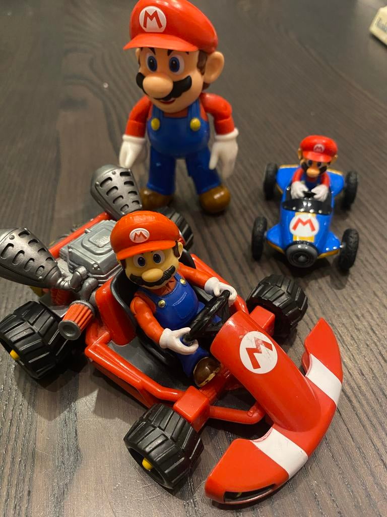 Set van 3 Super Mario Bros figuren en karts, Ophalen of Verzenden, Zo goed als nieuw