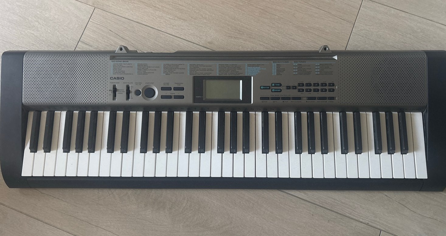 Casio CTK-1300 Keyboard met 61 toetsen, Ophalen, Zo goed als nieuw, 61 toetsen, Casio