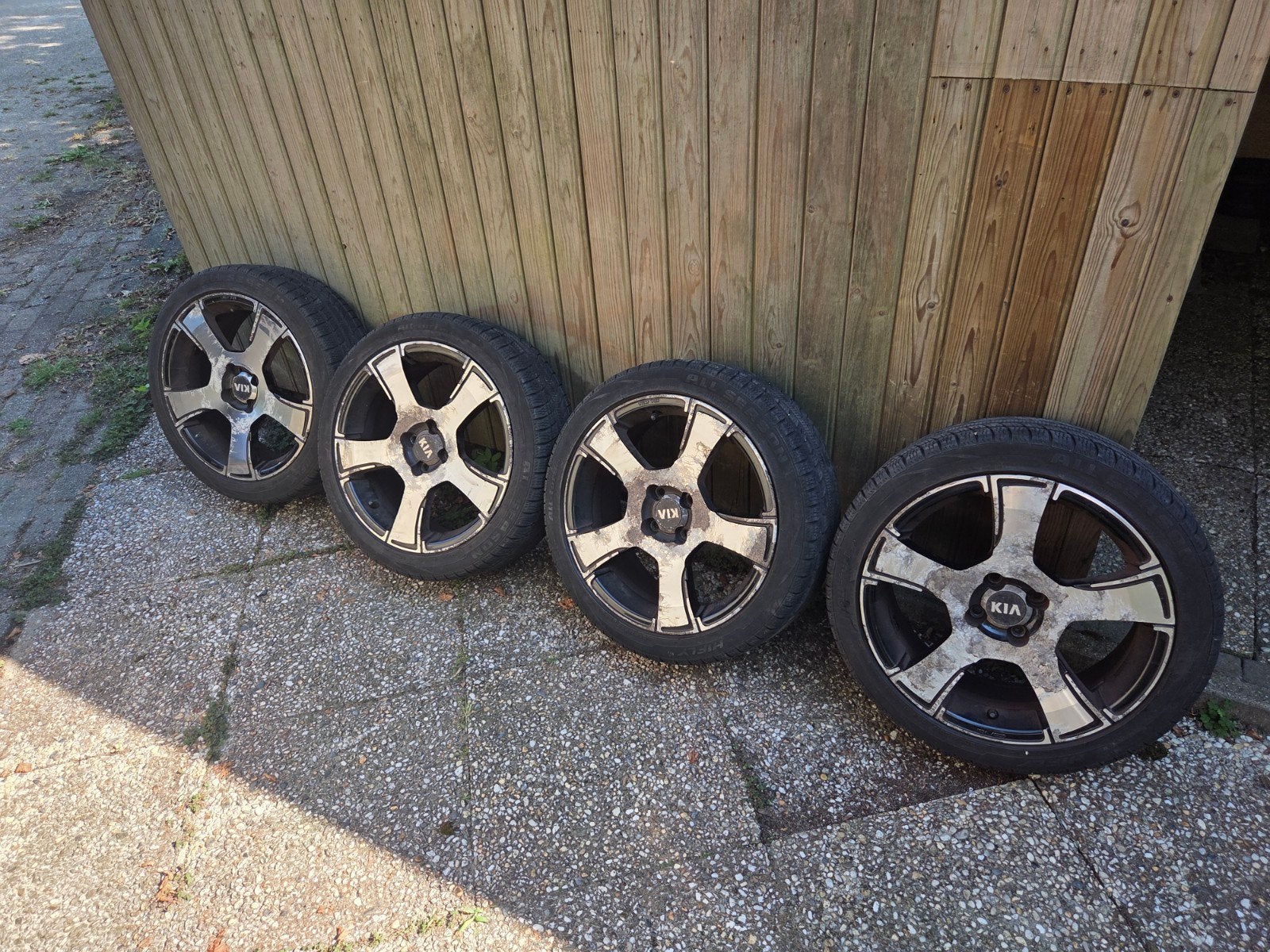 Orginele 17 inch velgen met all weather banden Kia Rio 2012, Gebruikt, Banden en Velgen, 17 inch, Ophalen of Verzenden