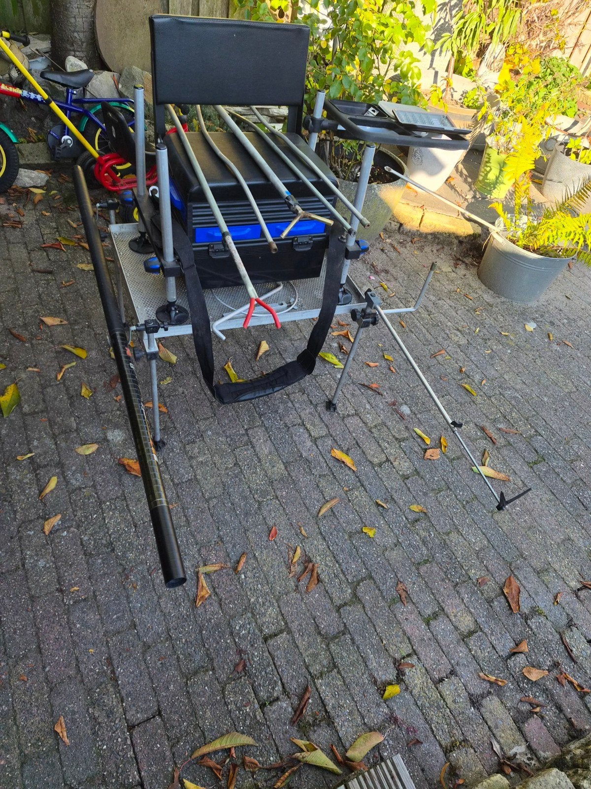 Complete visuitrusting: vaste hengel, schepnet en leefnet, Watersport en Boten, Ophalen, Gebruikt, Complete set