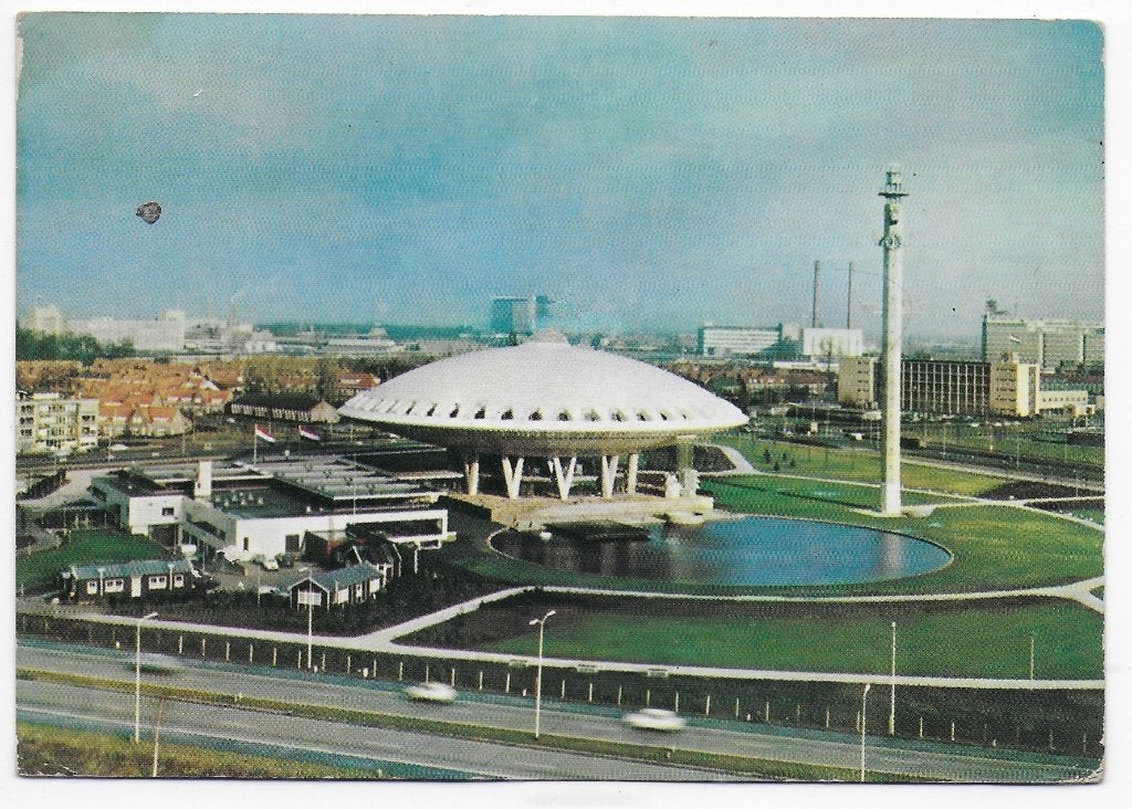 Eindhoven Evoluon Ongelopen Ansichtkaart ( B5621), Ophalen of Verzenden, 1980 tot heden, Gelopen, Noord-Brabant