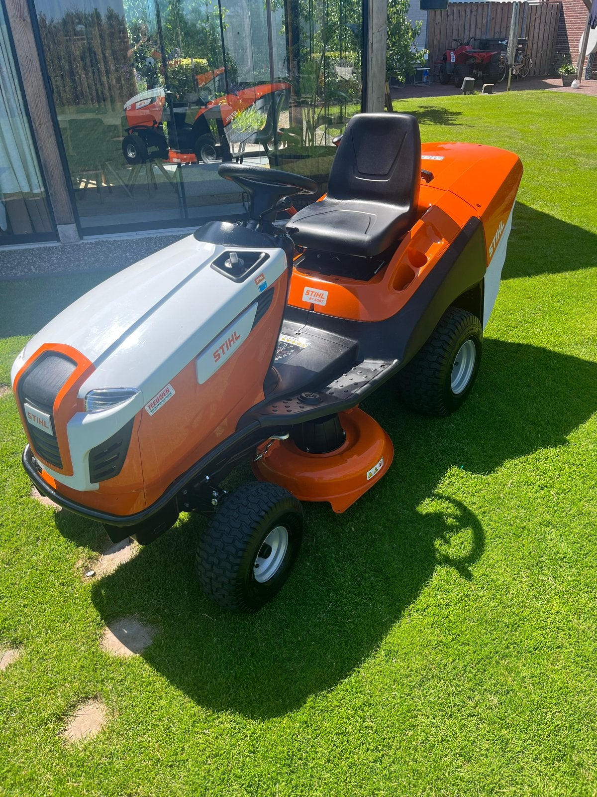 Stihl RT5097.1 Zitmaaier - Absolute Nieuwstaat, Tuin en Terras, Grasmaaiers, Ophalen, Cirkelmaaier, Elektrische starter, Zo goed als nieuw