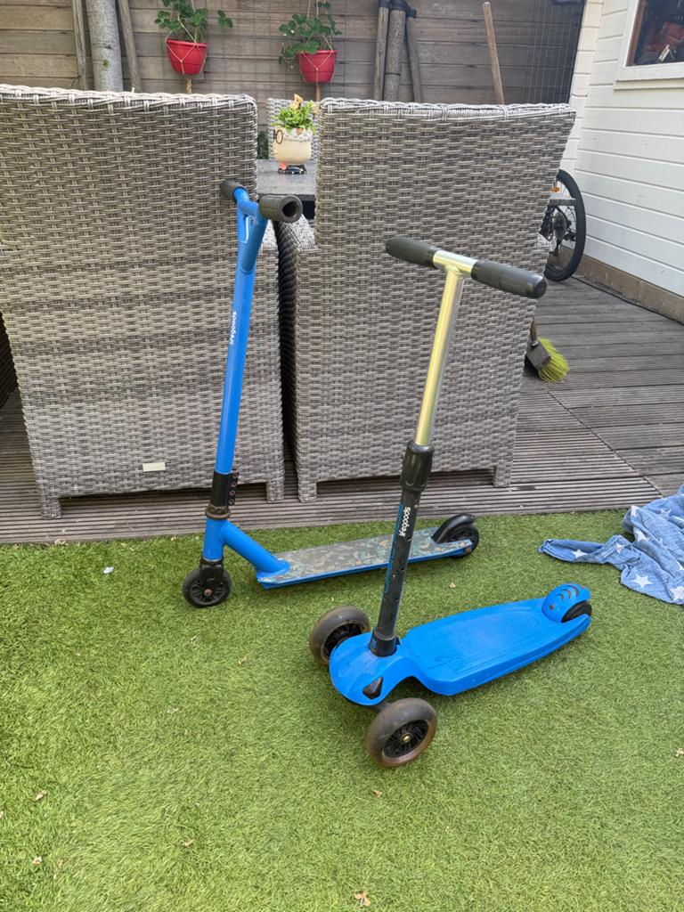 Blauwe stuntstep + driewieler step met lichtjes, Ophalen, Gebruikt, Gewone step