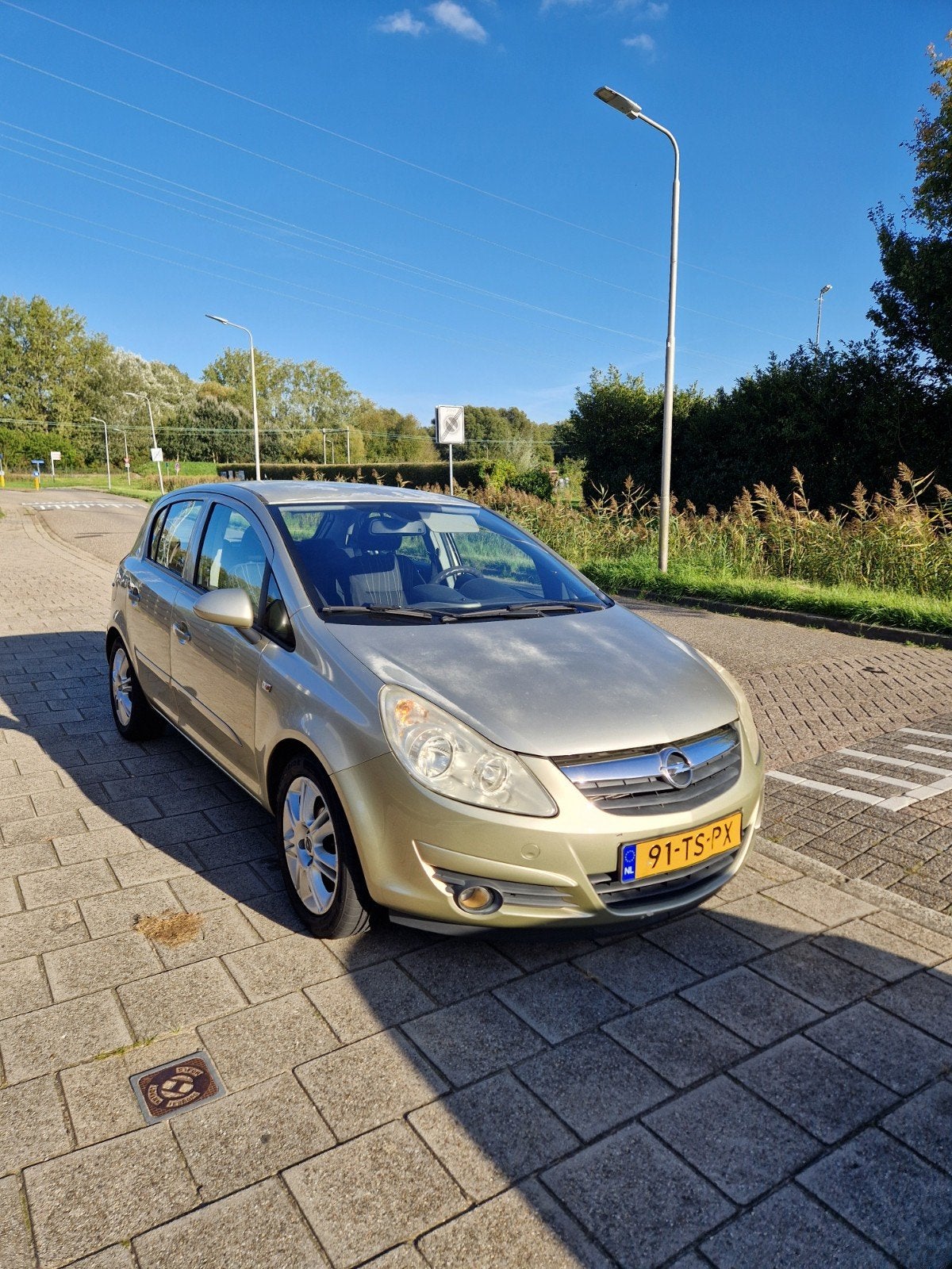 Opel Corsa 1.2 16V 5D Easytronic 2007 Beige, Auto's, 4 cilinders, 1229 cc, Origineel Nederlands, Particulier