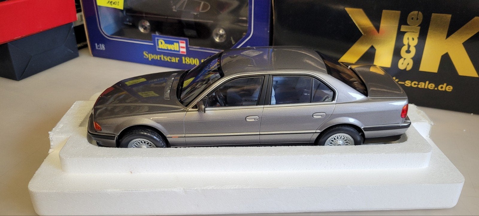 KK Scale BMW 740i E38, Ophalen of Verzenden, Zo goed als nieuw, Auto, Overige merken