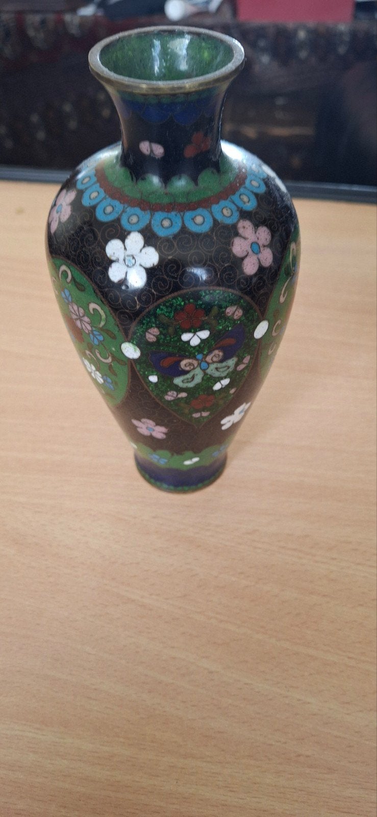 Cloisonne vaasje, Ophalen
