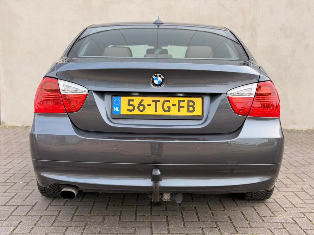BMW 3-serie 320i Ori NL NAP Leder Stoelverw Trekhaak AllSeas, Achterwielaandrijving, 150 pk, Handgeschakeld, 1335 kg