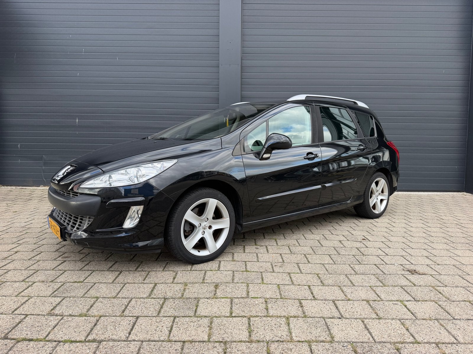 Peugeot 308 1.6 THP 150PK SW 7P 2010 Zwart|Clima|Cruise, Auto's, Beige, 4 cilinders, Zwart, Leder