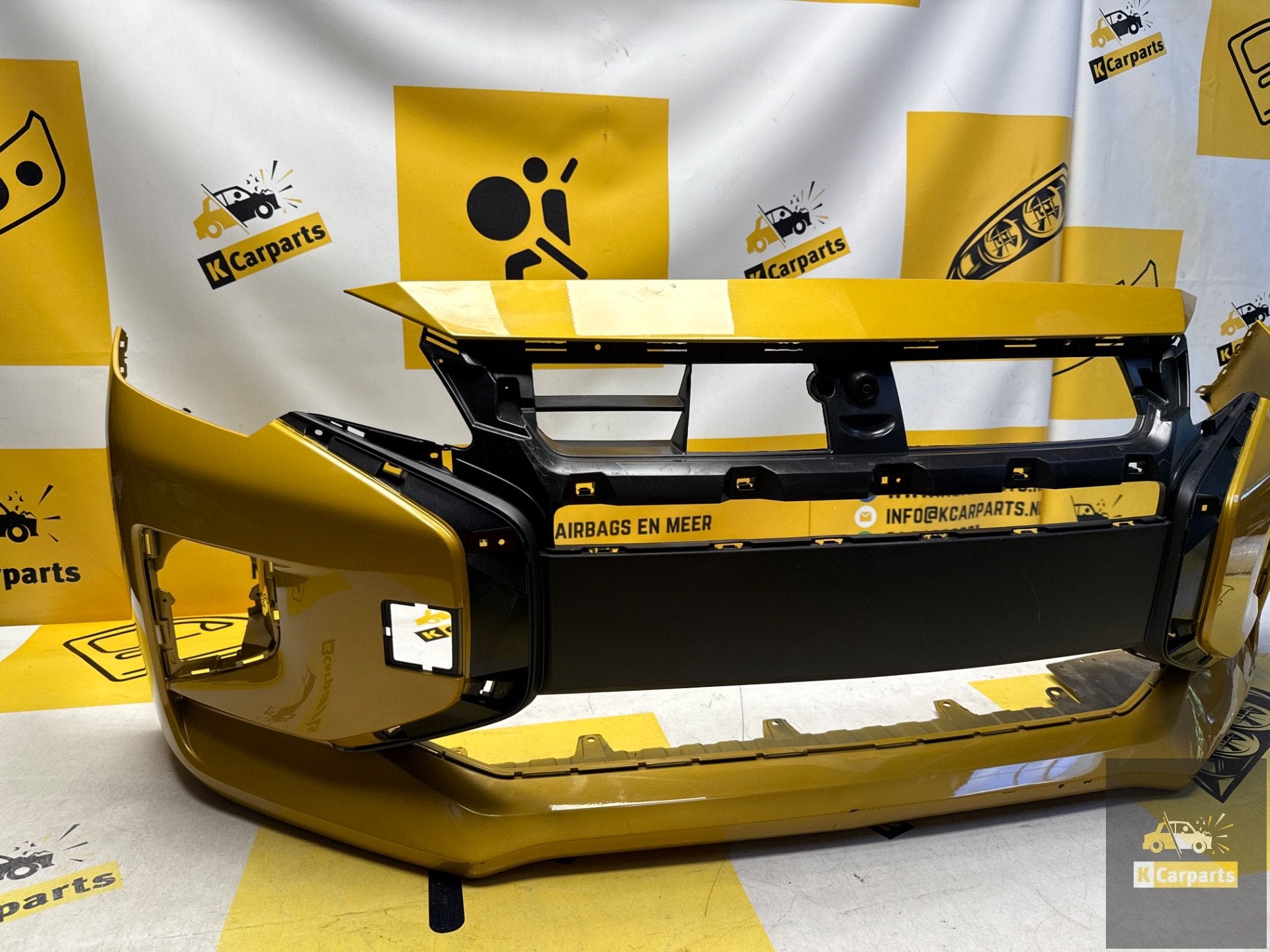 Mitsubishi space star 3 III 2020-2023 bumper 6400J973ZZ, Info@fabrikant.eu, Ophalen of Verzenden, Fabrikant BV, Gebruikt