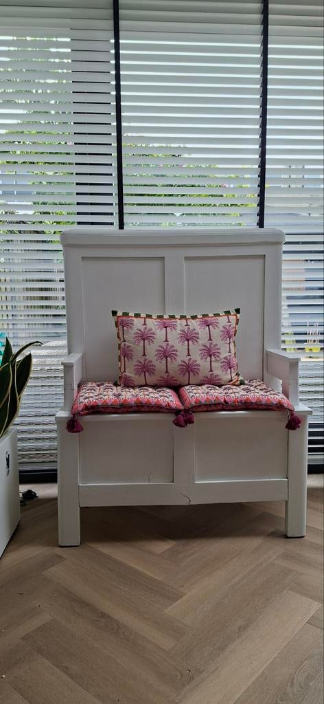 Oud wit klepbankje - Opknapper met karakter, Antiek en Kunst, Antiek | Meubels | Stoelen en Banken, Ophalen