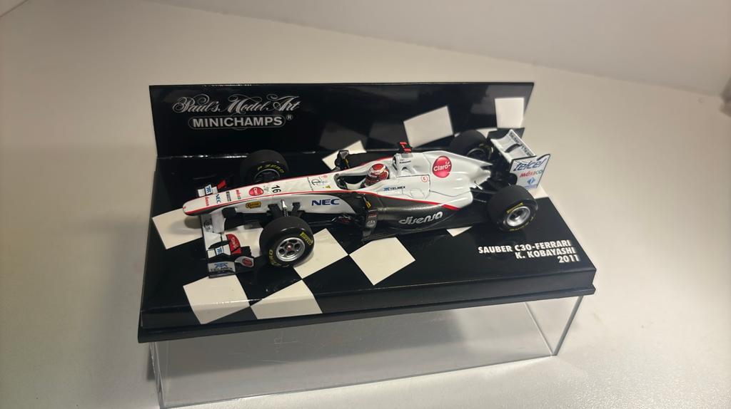 F1 sauber c30 ferrari k.kobayashi 2011 minichamps 1.43