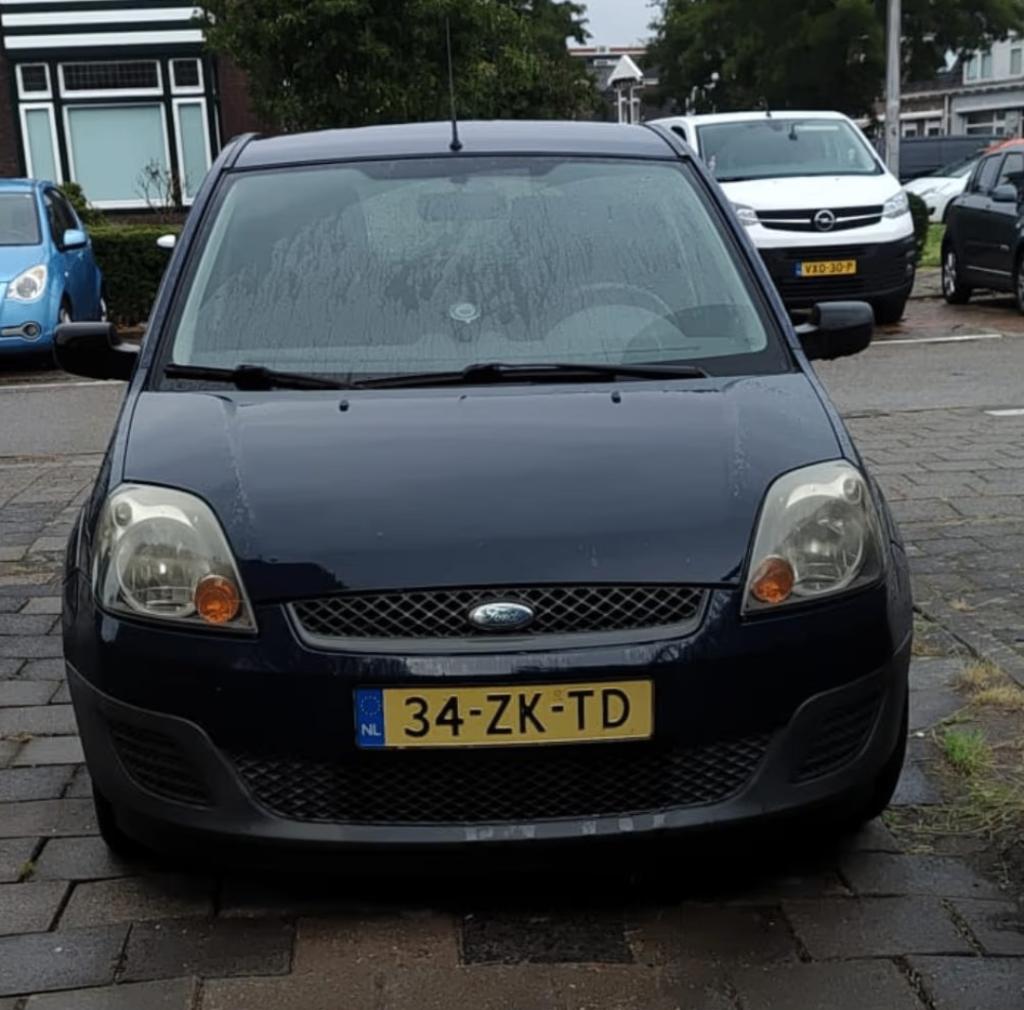 Ford Fiësta 1.3 8V 5DR 2008 Blauw.  Nieuwe APK., Auto's, 1299 cc, Stof, 40 €/maand, Beige