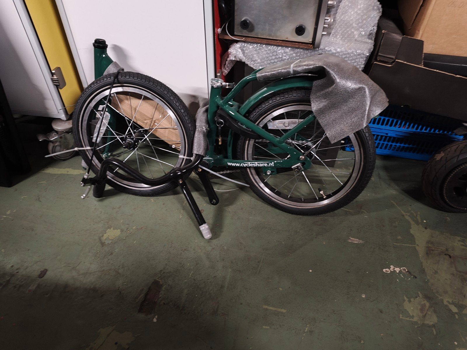 Nieuwe kinderfiets - Zelf in elkaar zetten, Fietsen en Brommers, Fietsen | Kinderfietsjes, Ophalen, Terugtraprem, 16 tot 20 inch