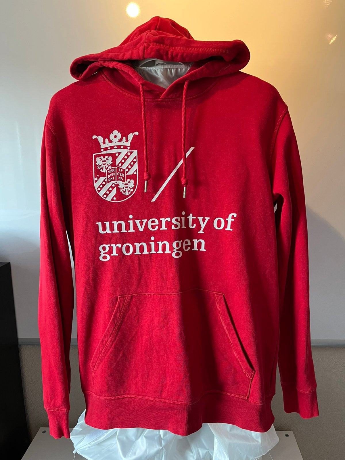 Sweater University of Groningen, Ophalen of Verzenden, Gedragen, Maat 48/50 (M), Rood