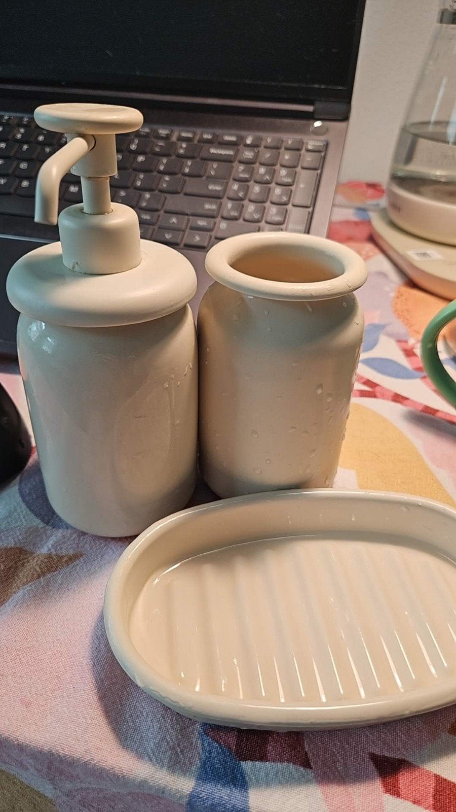 IKEA Badkamer Accessoires Set - Zeepdispenser, Beker, Schaal, IKEA, Gebruikt, Beige, Zeepdispenser/zeepbakje