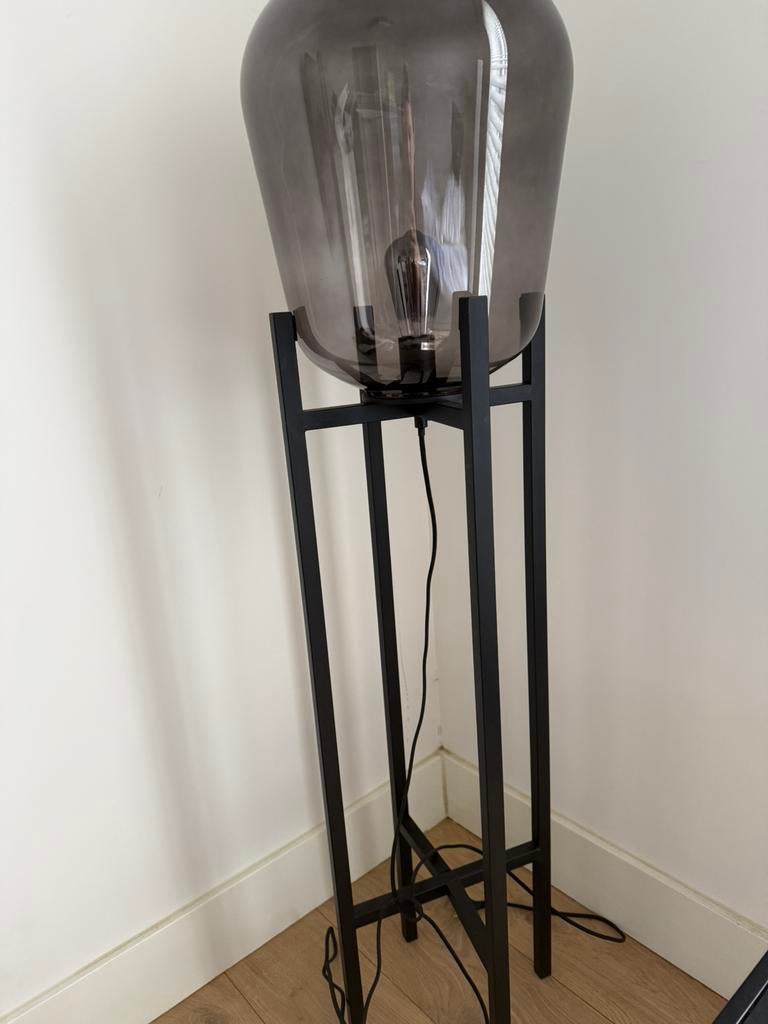 Diverse lamp windlichten en 2 tafeltjes, Huis en Inrichting, Woonaccessoires | Zuilen en Pilaren, Verzenden, Gebruikt