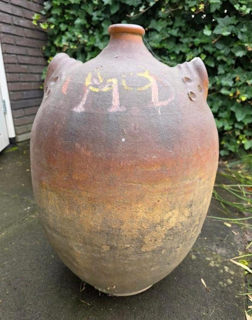 Antieke handgemaakte aardewerken kruik / olijfkruik, Ophalen
