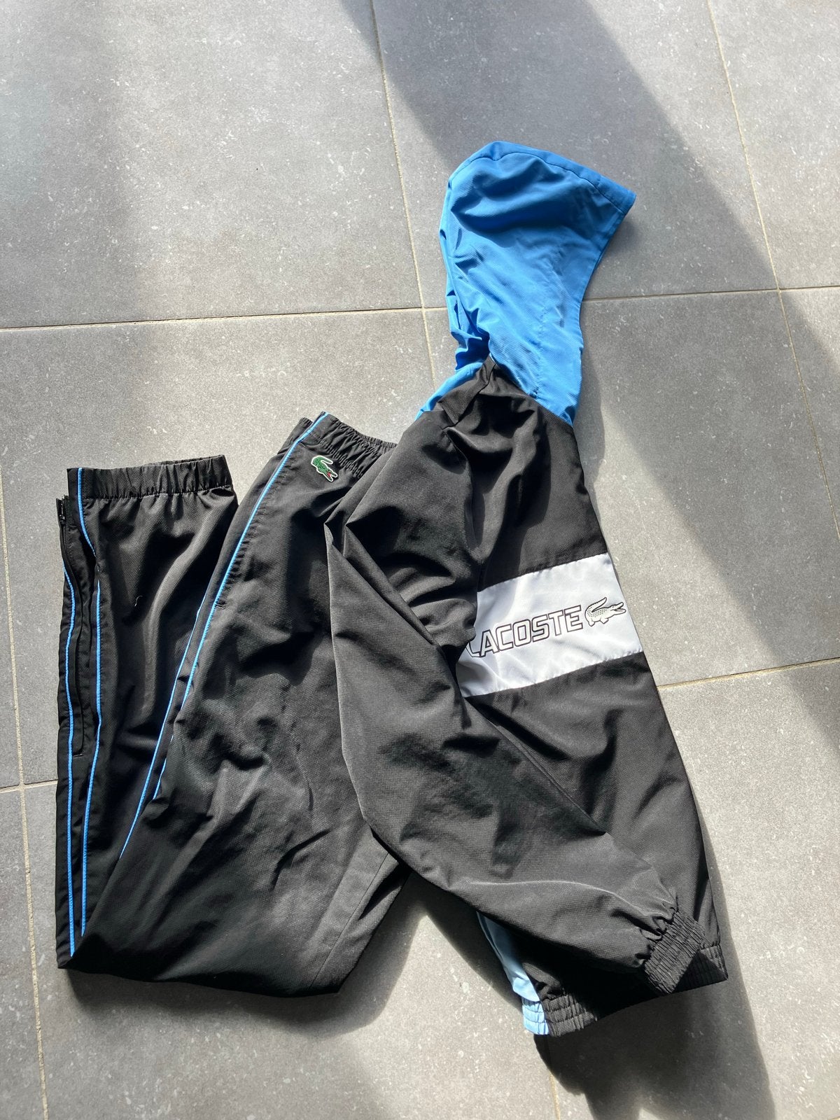 Lacoste Sport Trainingspak - Zwart/Blauw - Maat XS, Zwart, Ophalen of Verzenden, Zo goed als nieuw, Algemeen