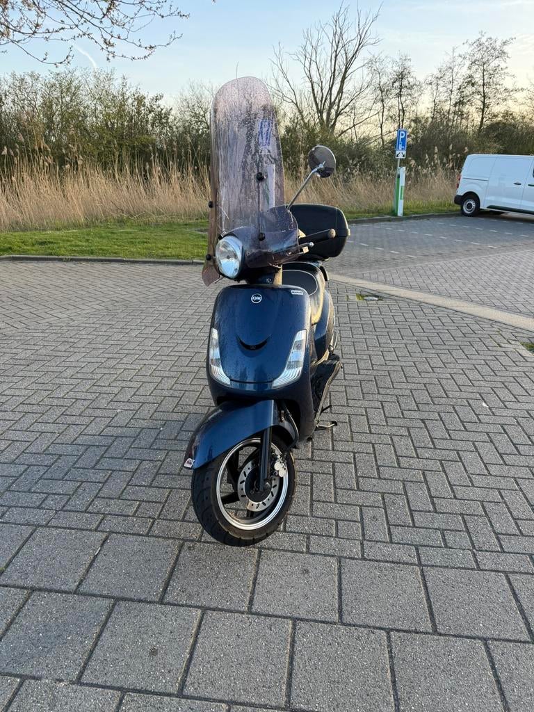 Sym fiddle 2 50s (nieuwstaat), Fietsen en Brommers, Scooters | SYM, Ophalen of Verzenden, Zo goed als nieuw, Benzine, Fiddle