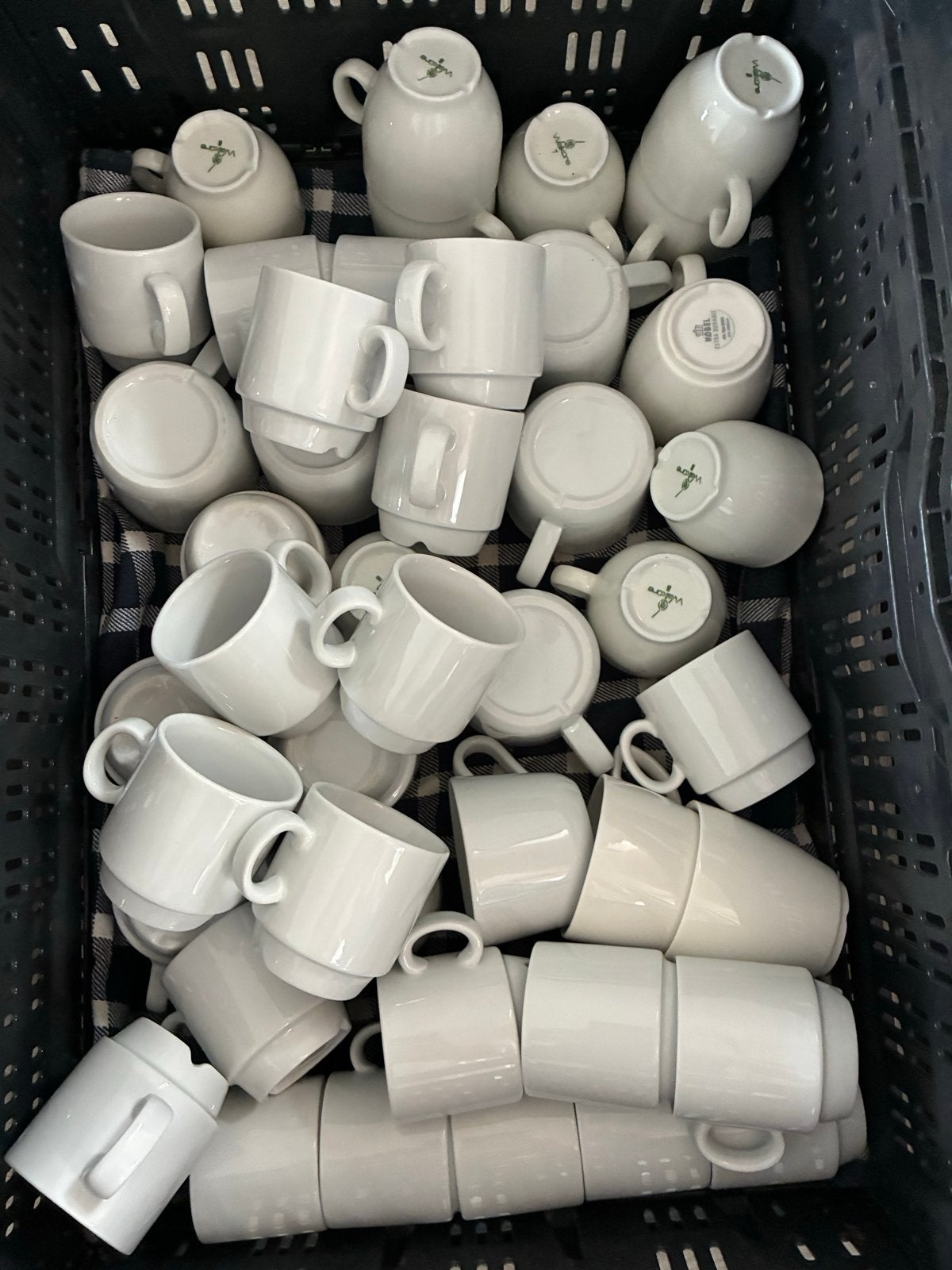 Partij witte koffiekopjes - Ideaal voor horeca of evenemente, Ophalen, Gebruikt, Keramiek, Kop(pen) en/of Schotel(s)