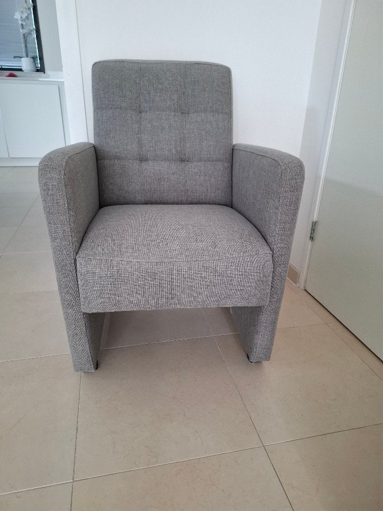 Stijlvolle eetkamerfauteuils / armstoelen – lichtgrijs, Huis en Inrichting, Stoelen, Ophalen, Zo goed als nieuw, Vier, Stof