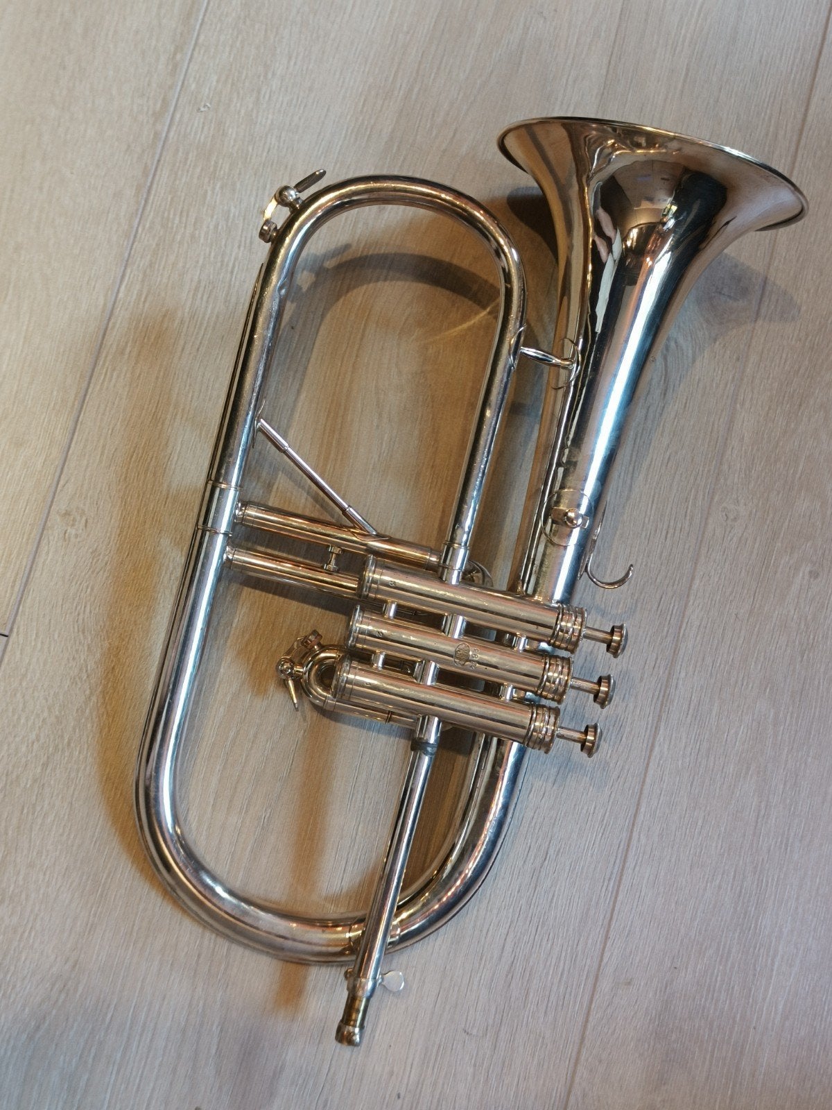 Courtois Bugel met koffer, Muziek en Instrumenten, Ophalen of Verzenden, Gebruikt, Overige typen, Met koffer