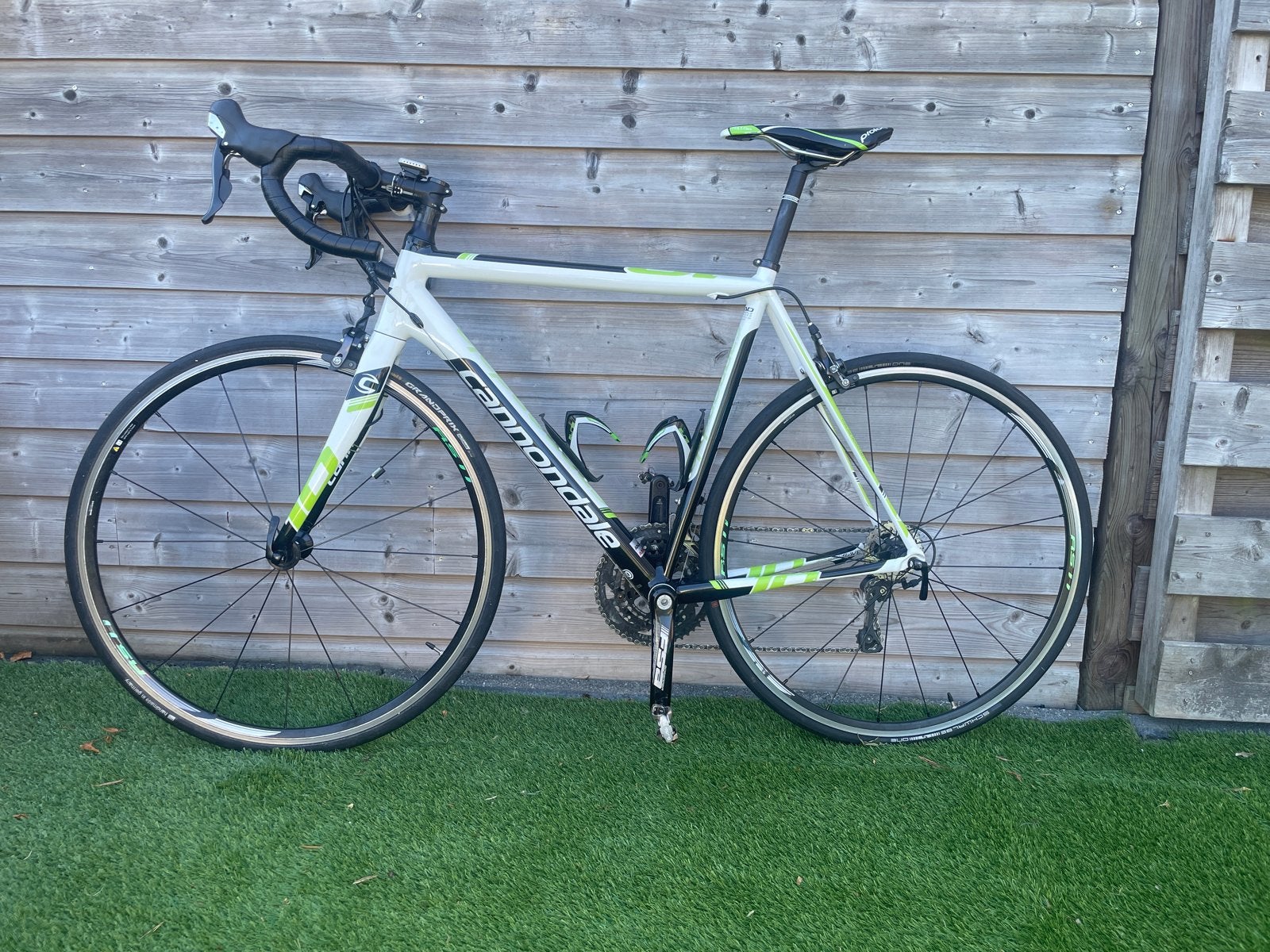 Cannondale Caad 10 racefiets met Shimano 105 systeem, Fietsen en Brommers, Fietsen | Racefietsen, 28 inch, Gebruikt, Velgrem, Aluminium