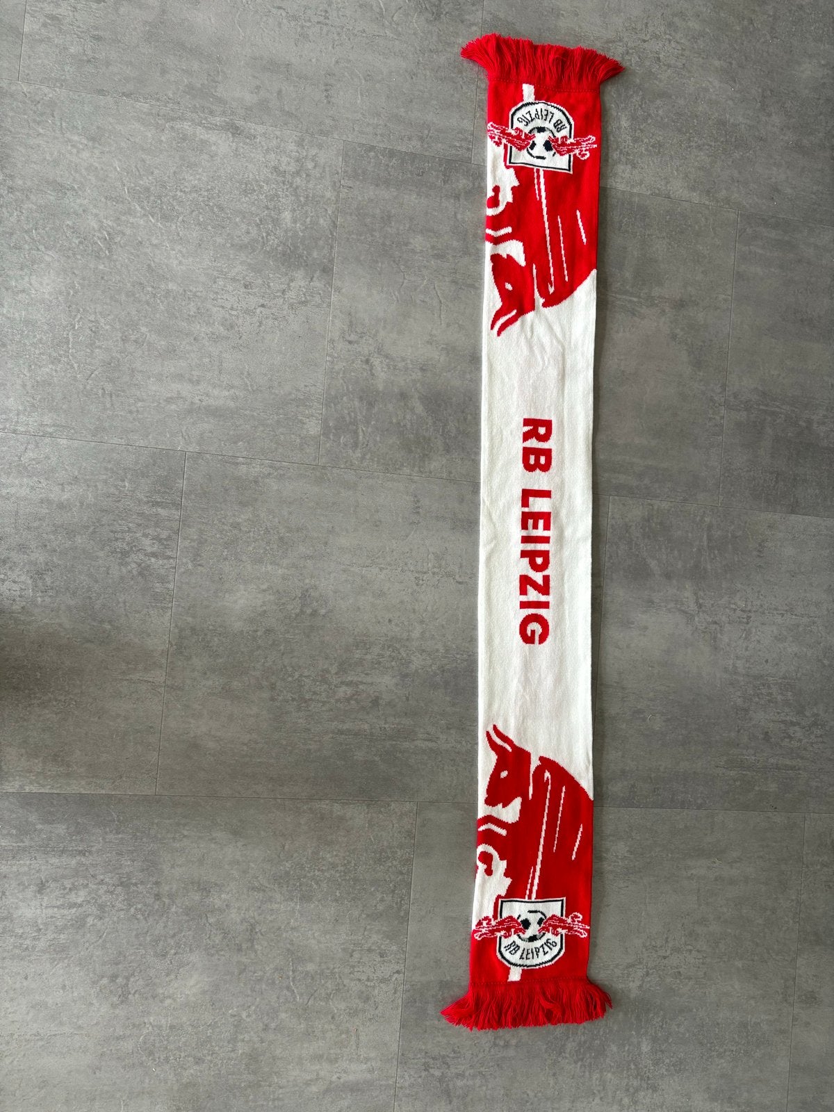 RB Leipzig Fansjaal - Nieuwstaat, Maat XL, Verzenden, Zo goed als nieuw, Clubaccessoires