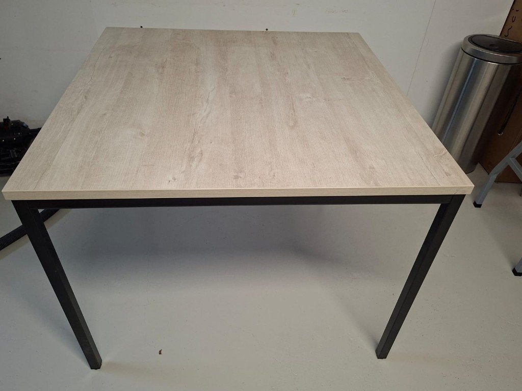 Tafel 100x100x75 (LxBxH), Ophalen, 100 tot 150 cm, Overige materialen, Vierkant