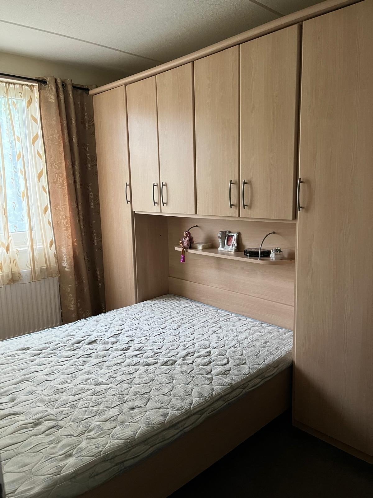 Bed met kasten van hout - Op te halen, Ophalen, Gebruikt, Bruin, Tweepersoons