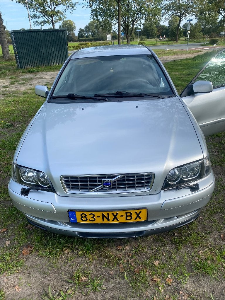 Volvo V40 2.0 I 16V 2004 Grijs, Auto's, Voorwielaandrijving, 4 cilinders, Stationwagon, Handgeschakeld