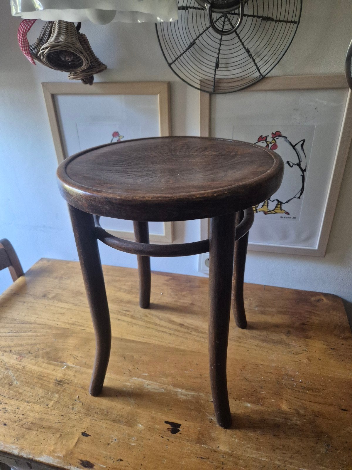 Vintage houten krukje met gebogen poten, Ophalen of Verzenden