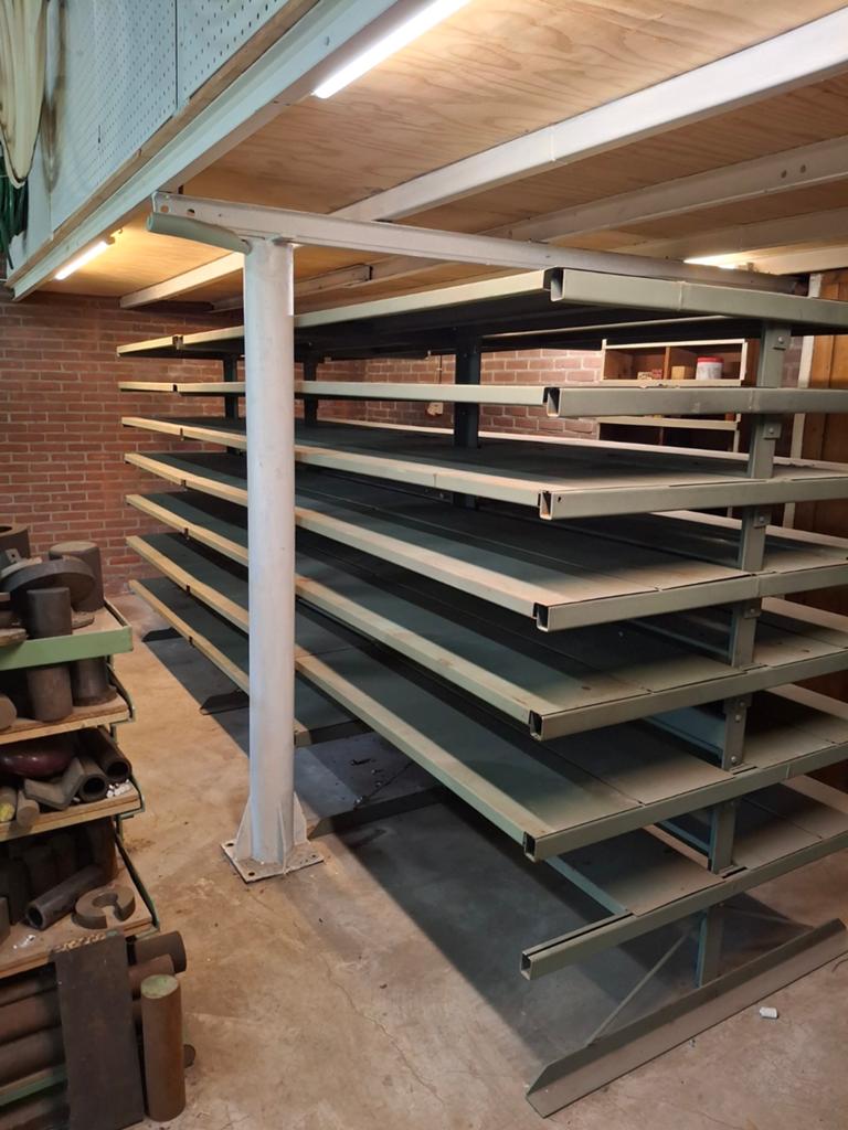 Stalen werkplaats stelling/ legbordstelling 365x120x165cm, Ophalen