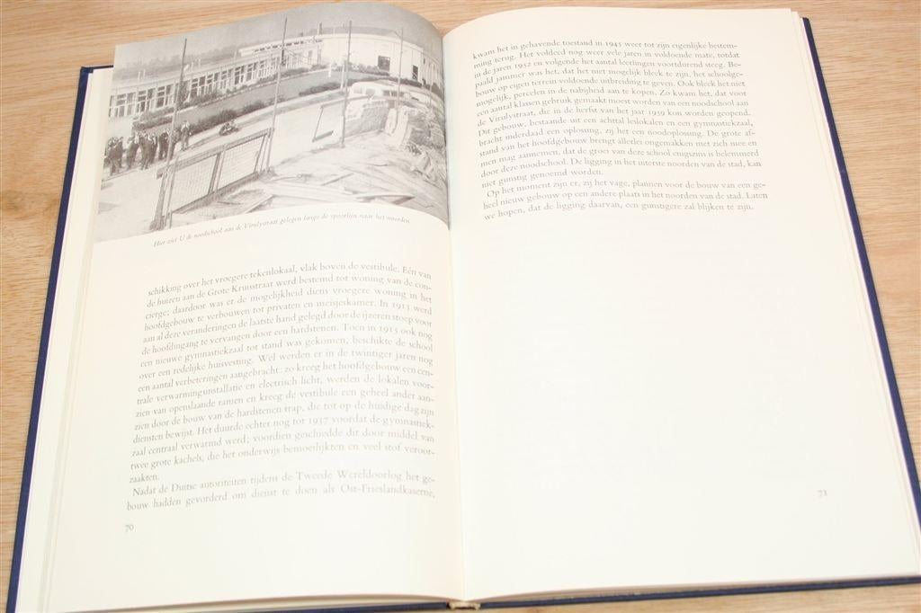 Gedenkboek R.H.B.S. Groningen — 1864-1964 [1964], Boeken, Ophalen of Verzenden, Gelezen