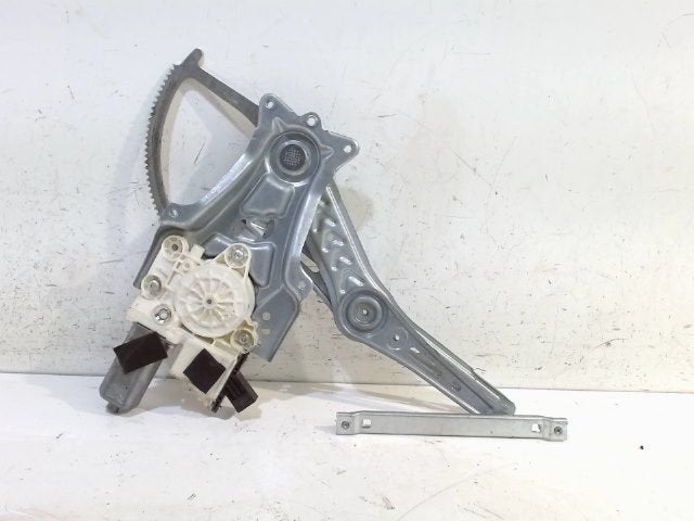 Raammechaniek elektrisch rechts voor Opel Vectra, Onderdelen@venauto.nl, Van der Ven Autorecycling B.V., Gebruikt, Ettenseweg 76, 4706 PB Roosendaal, The Netherlands