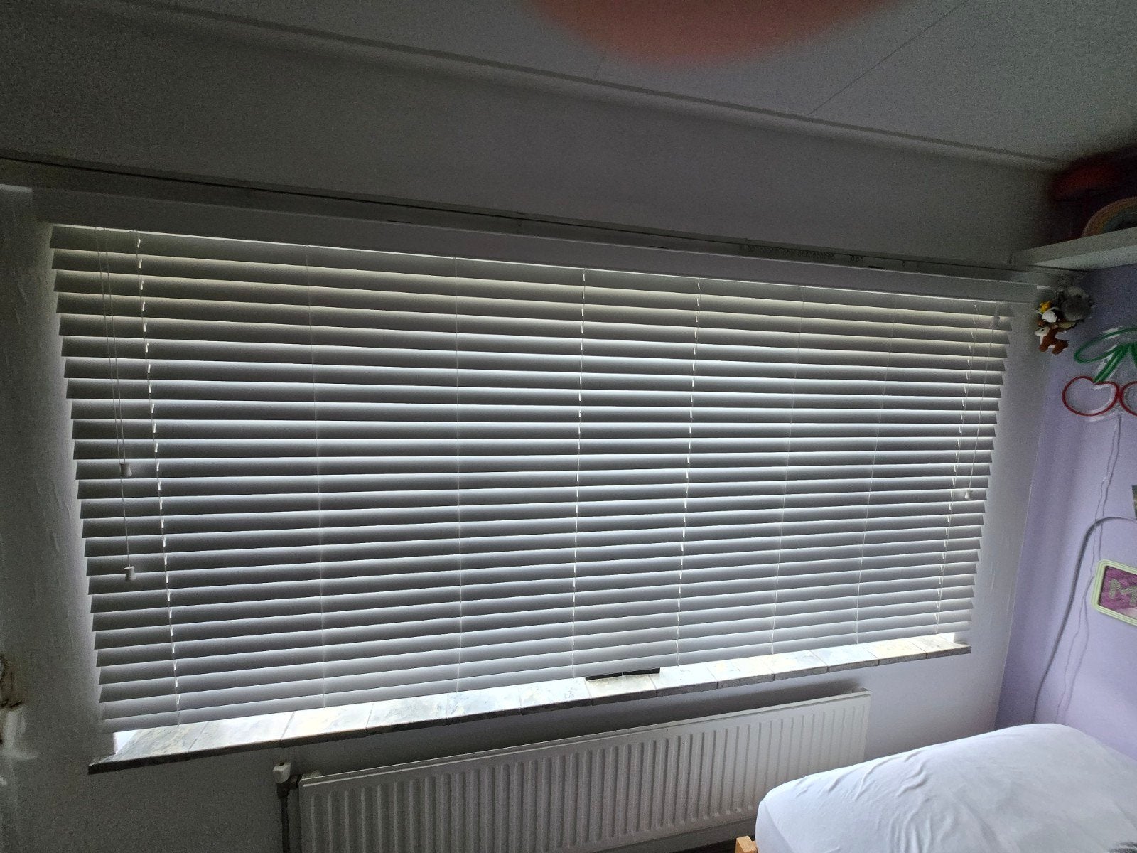 Kwantum PVC jaloezie houtlook wit, 258,5x120 cm, goede staat, Kwantum, Wit, Zo goed als nieuw, 120 cm