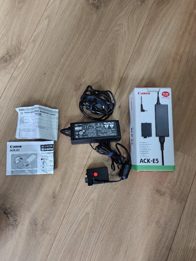Canon voedingsadapterkit ACK-E5/DR-E5 (LP-E5), Ophalen of Verzenden, Zo goed als nieuw