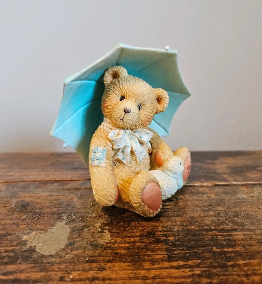 Cherished Teddies Bears of the Month April Alan 1993, Verzamelen, Ophalen of Verzenden, Zo goed als nieuw, Beeldje, Cherished Teddies
