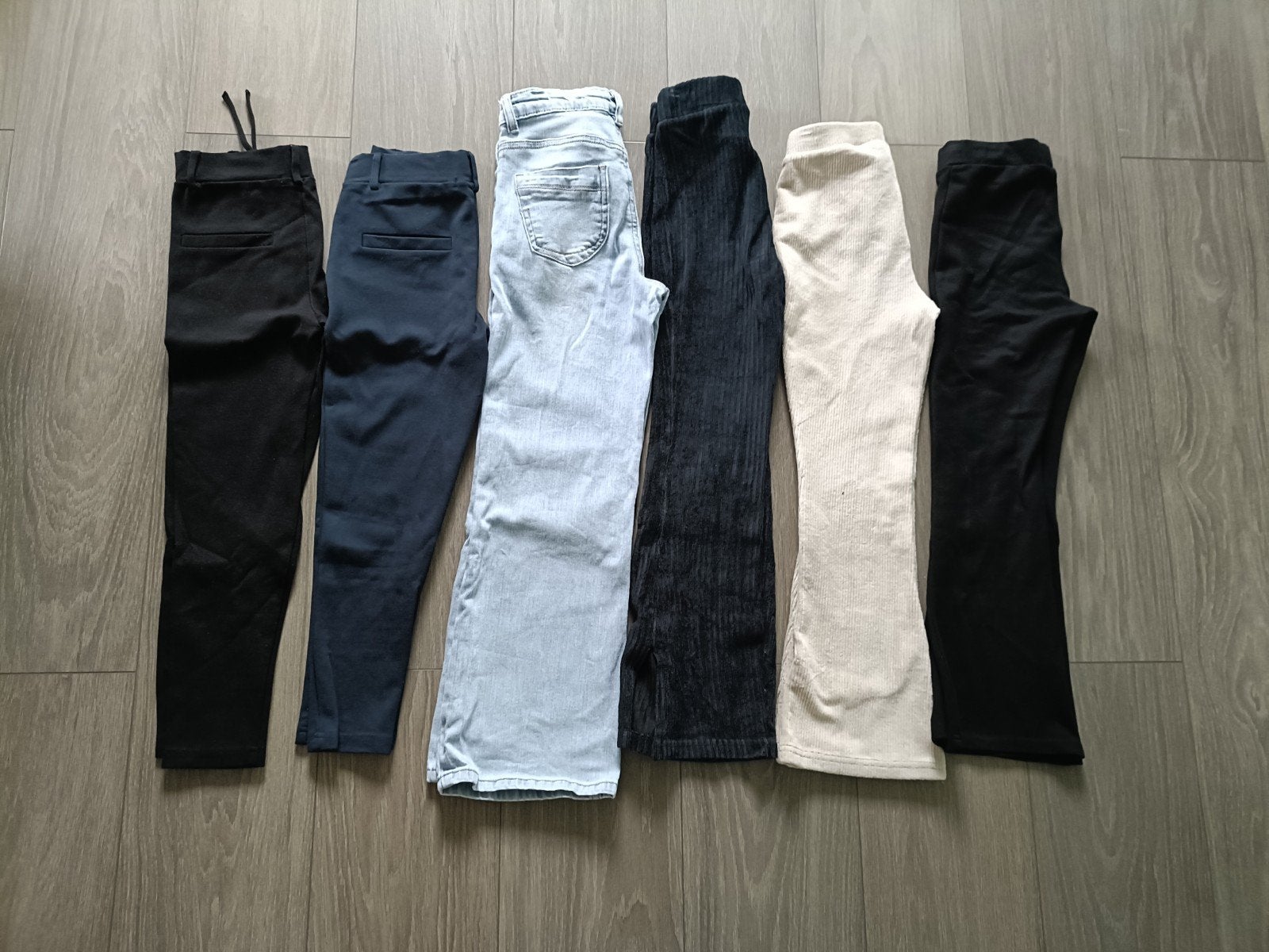 Pakket broeken meisje maat 128, Kinderen en Baby's, Kinderkleding | Kinder-kledingpakketten, Ophalen of Verzenden, Gebruikt, Maat 128