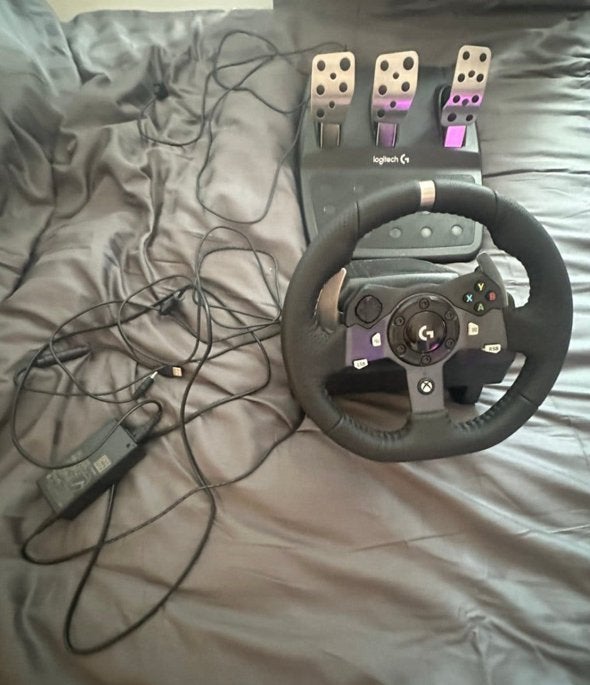 Logitech G920 Driving Force Stuur + Pedalen (Xbox & PC), Ophalen of Verzenden, Zo goed als nieuw, Stuurtje of Sportattribuut, Xbox One