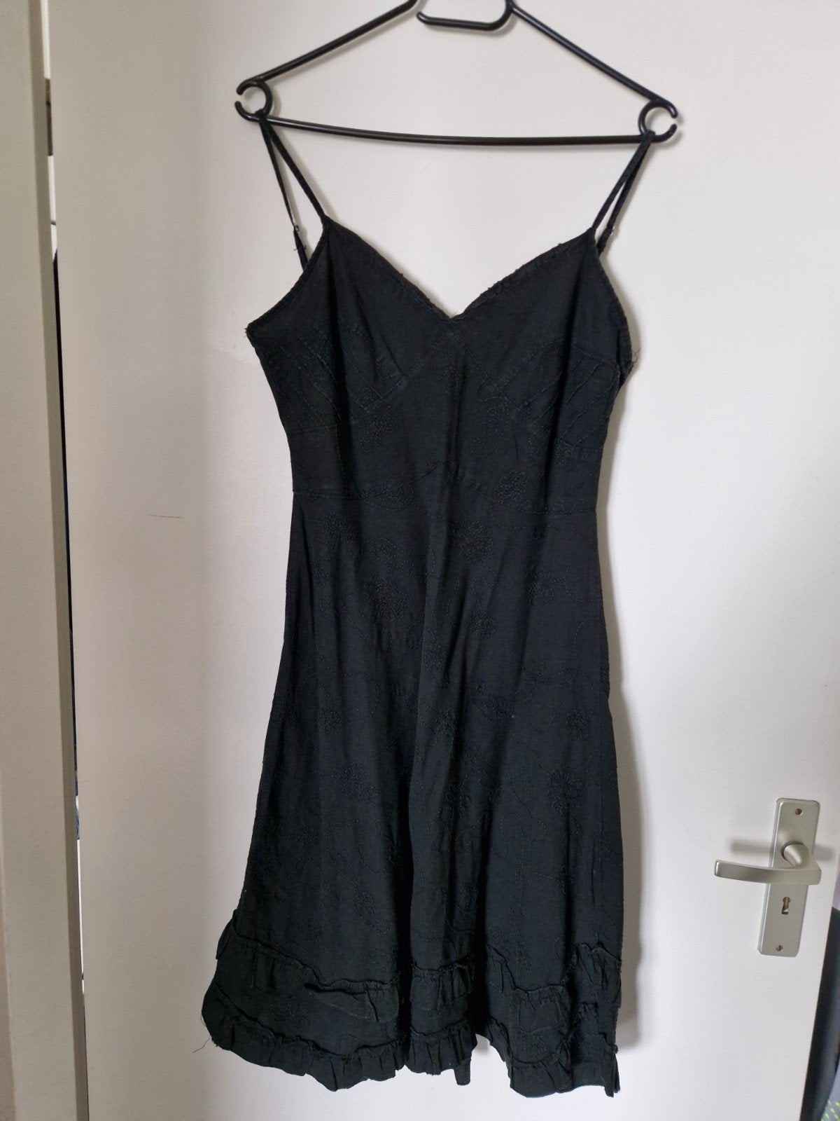 Zwart zomerjurkje - Universele maat, Maat 38/40 (M), Zwart, Ophalen of Verzenden, Gedragen